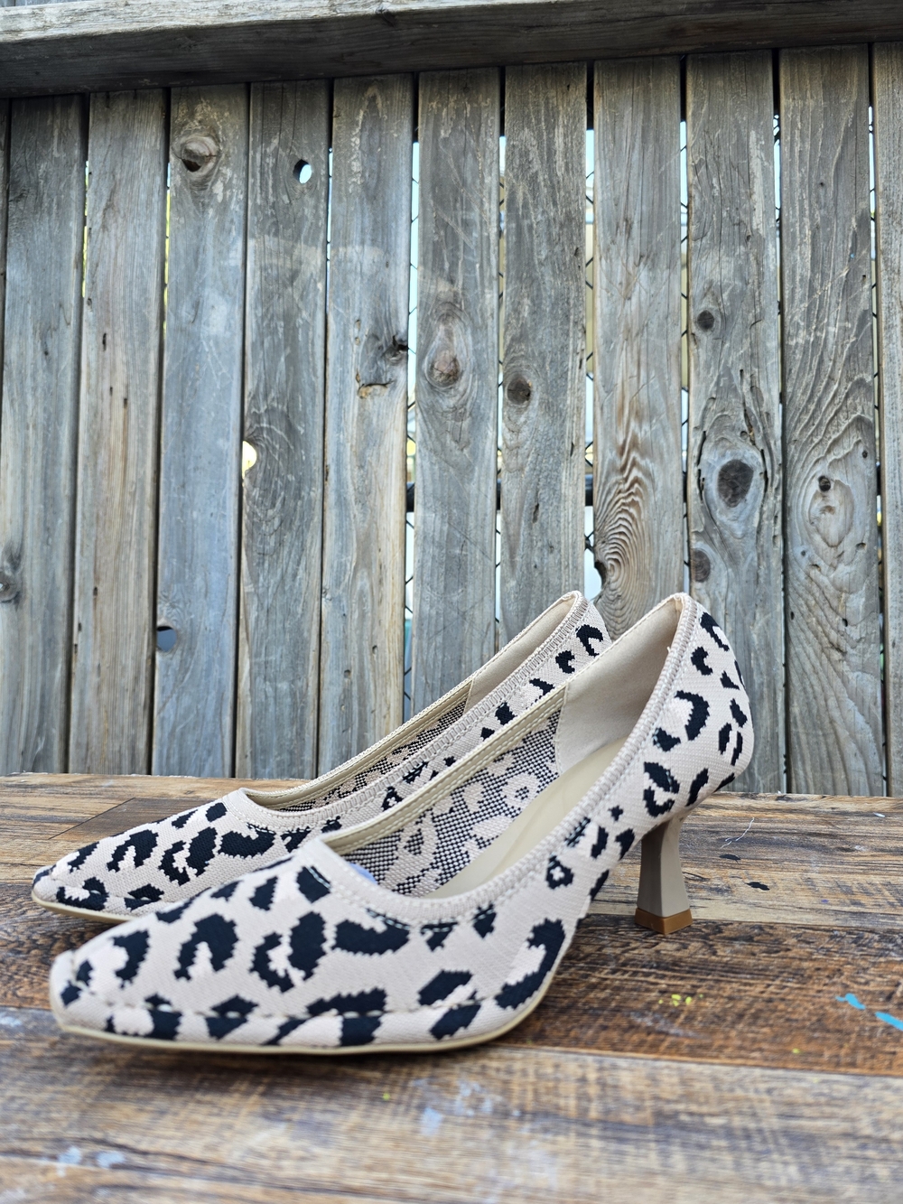 Cozy Island RefinEdge Square Toe Beige Leopard Knit Heeled Pump Size 8